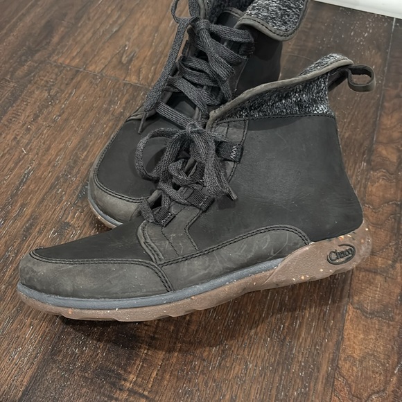 Chaco Shoes - Chaco Barbary Women's Chukka Hiking Boots size 7 1/2